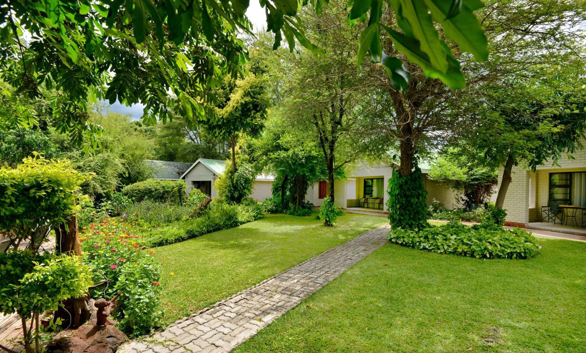 River View Lodge Kasane Bilik gambar